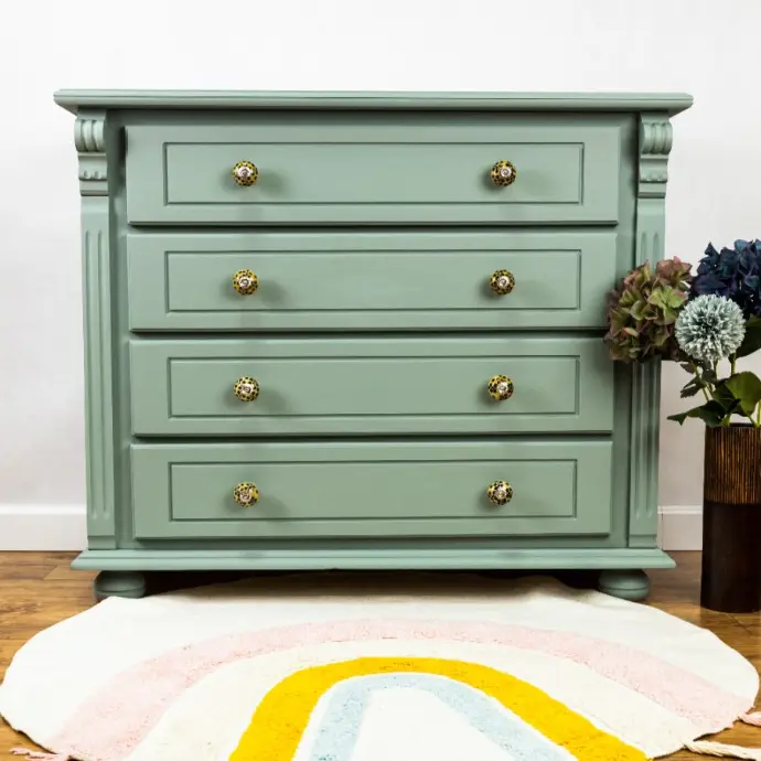 Rustieke kast laten lakken