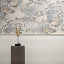 Beeld van gouden stierenkop op eiken sokkel.jpg