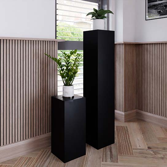 [1002] Zwart Gelakte Zuil (200 x 200 x 1100 mm, Zijdeglans 2K, RAL - 9004 - Signaalzwart)