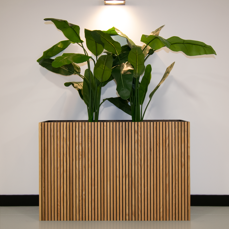 Plantenbak eiken bekleding