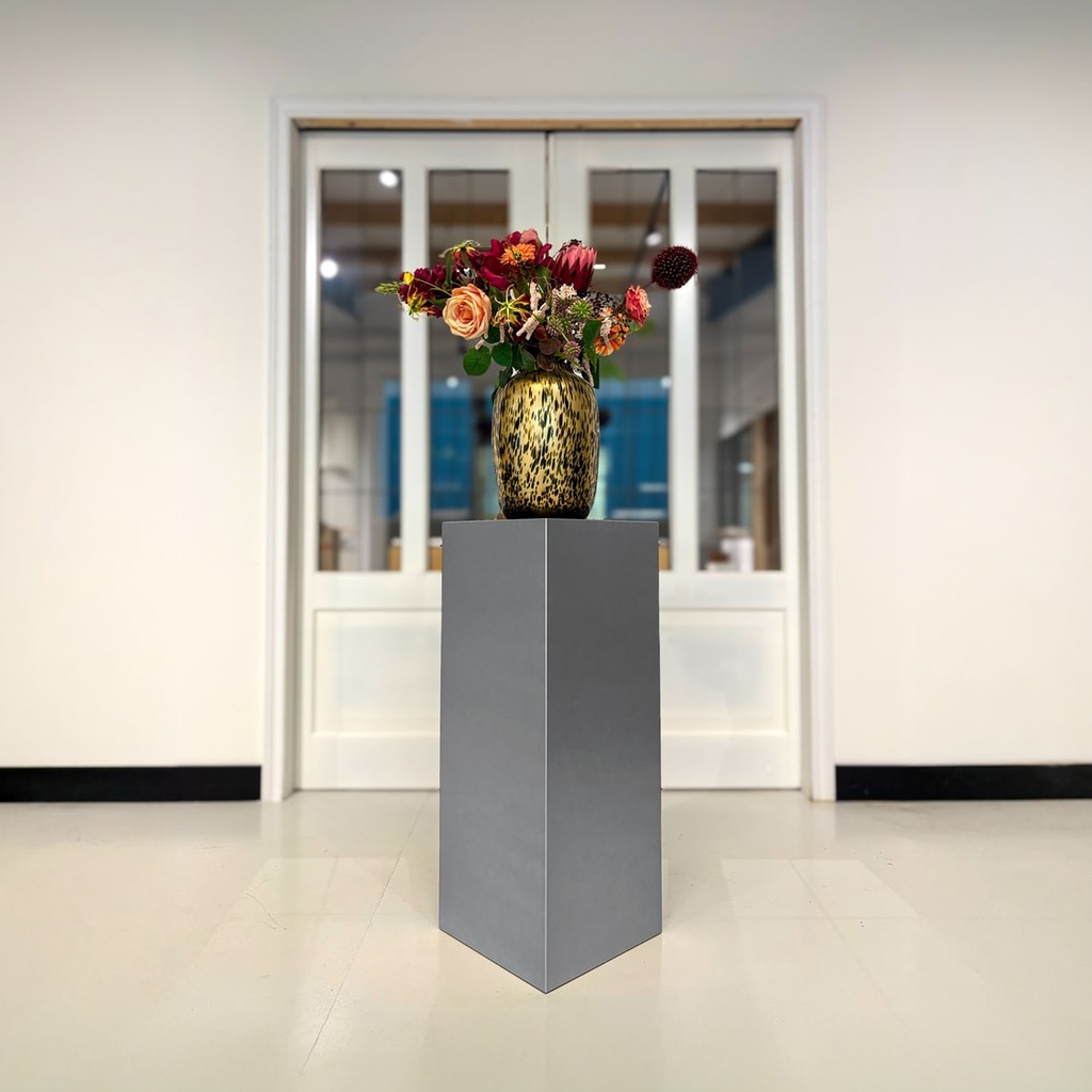 [1211] Metaal Gelakte Zuil Vierkant Gun Metal (250 x 250 x 1000 mm)